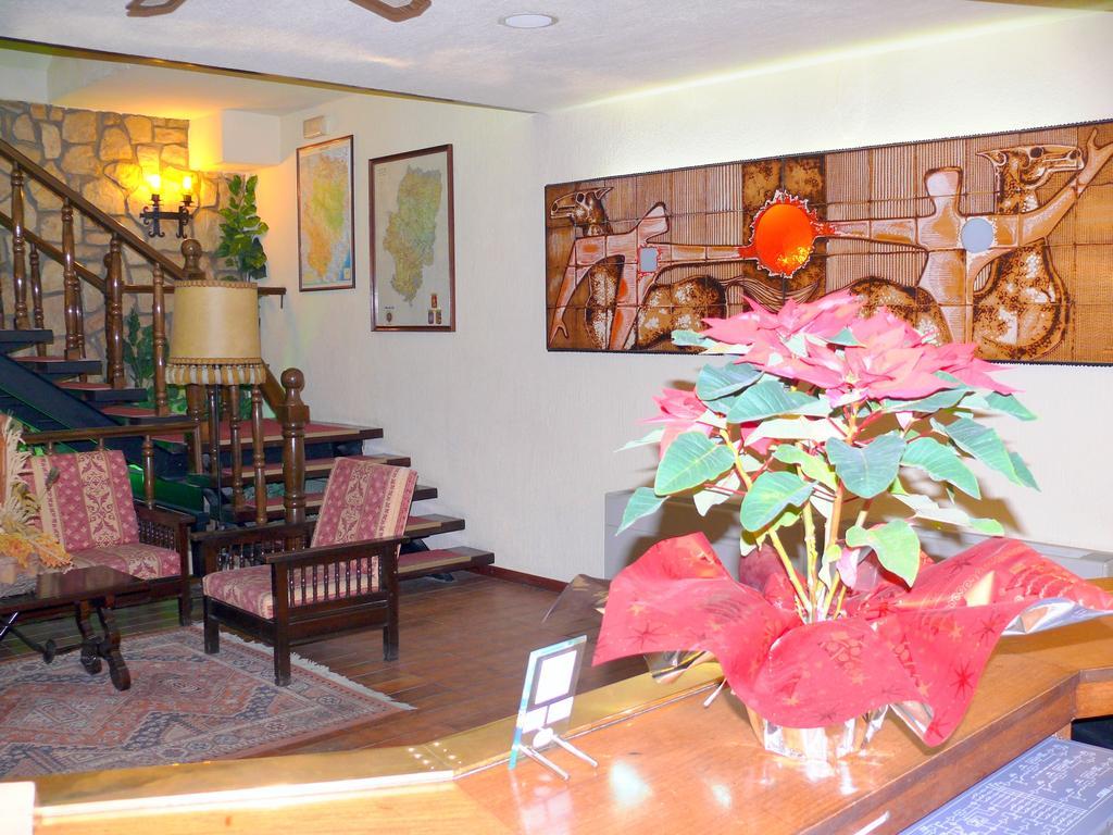 Hotel Restaurante Las Galias Zuera Екстер'єр фото